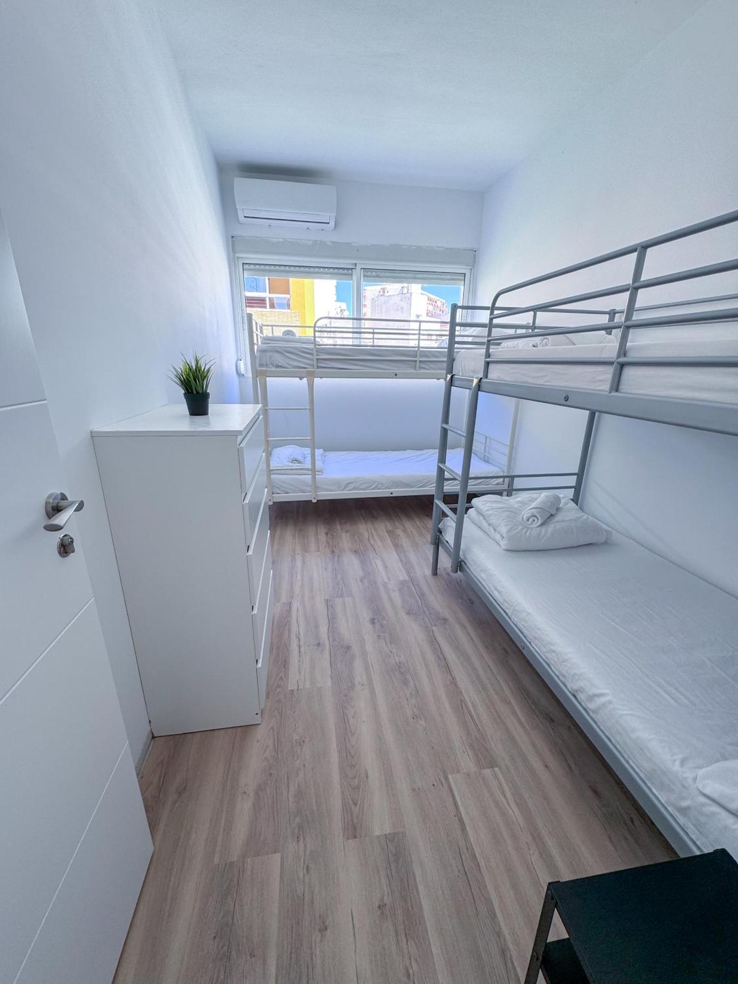 Muede Hostel Torremolinos Dış mekan fotoğraf